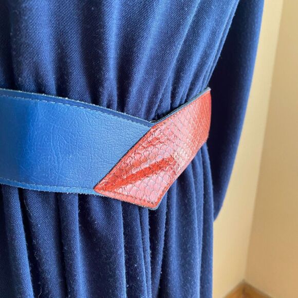 Vintage Medium Navy Blue 80s Long Sleeve Dress with Rad Belt Faux Red Snakeskin - Picture 7 of 8